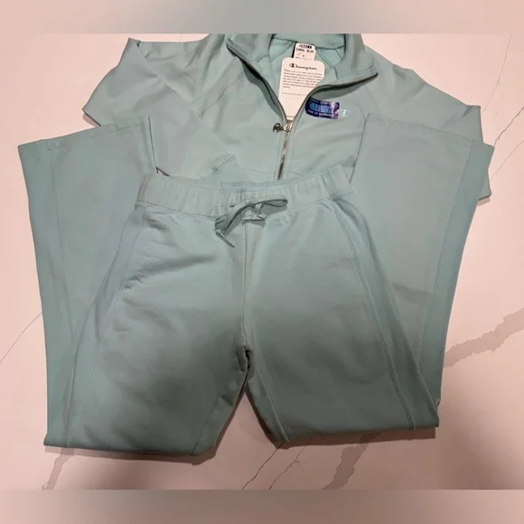 NWT Champion lounge set - Picture 2 of 6